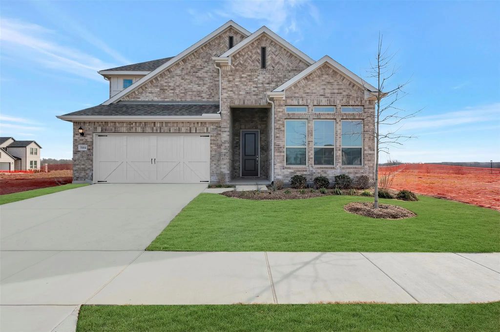 5004 Clotho Road, Aubrey