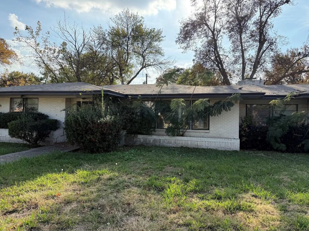 1805 Arrow Lane, Garland