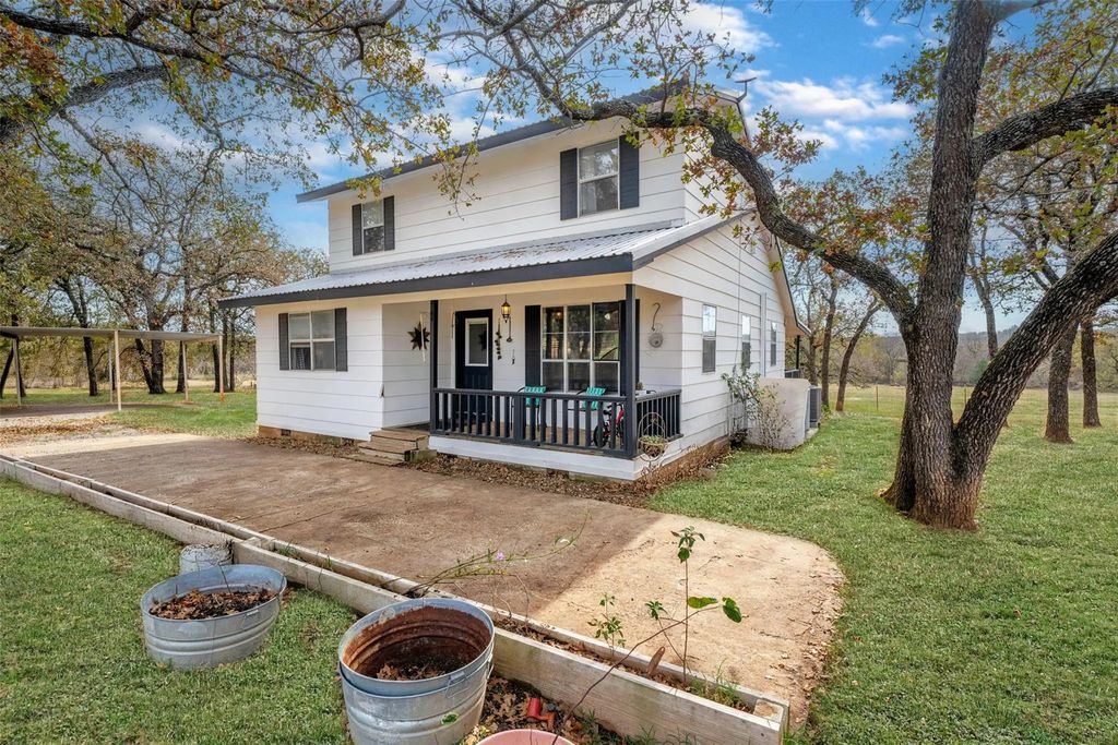 218 Private Road 3638, Springtown
