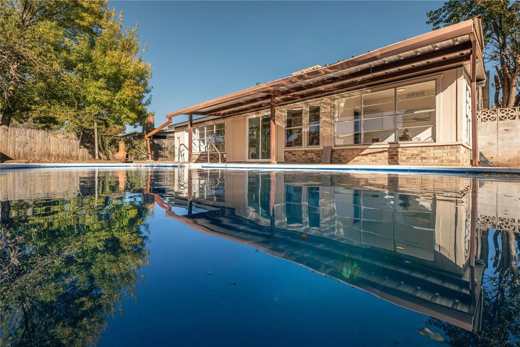 1750 Bob White Court, Abilene