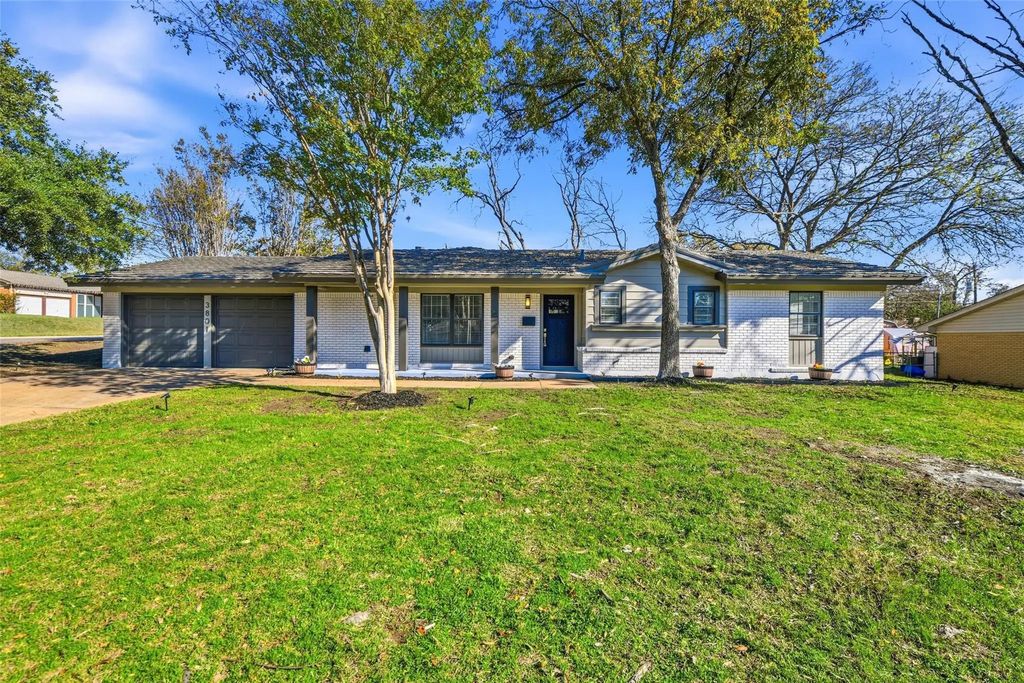 3801 Palomino Drive, Benbrook