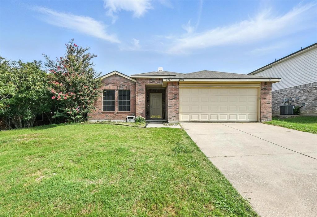 1217 Golden Sand Drive, Denton