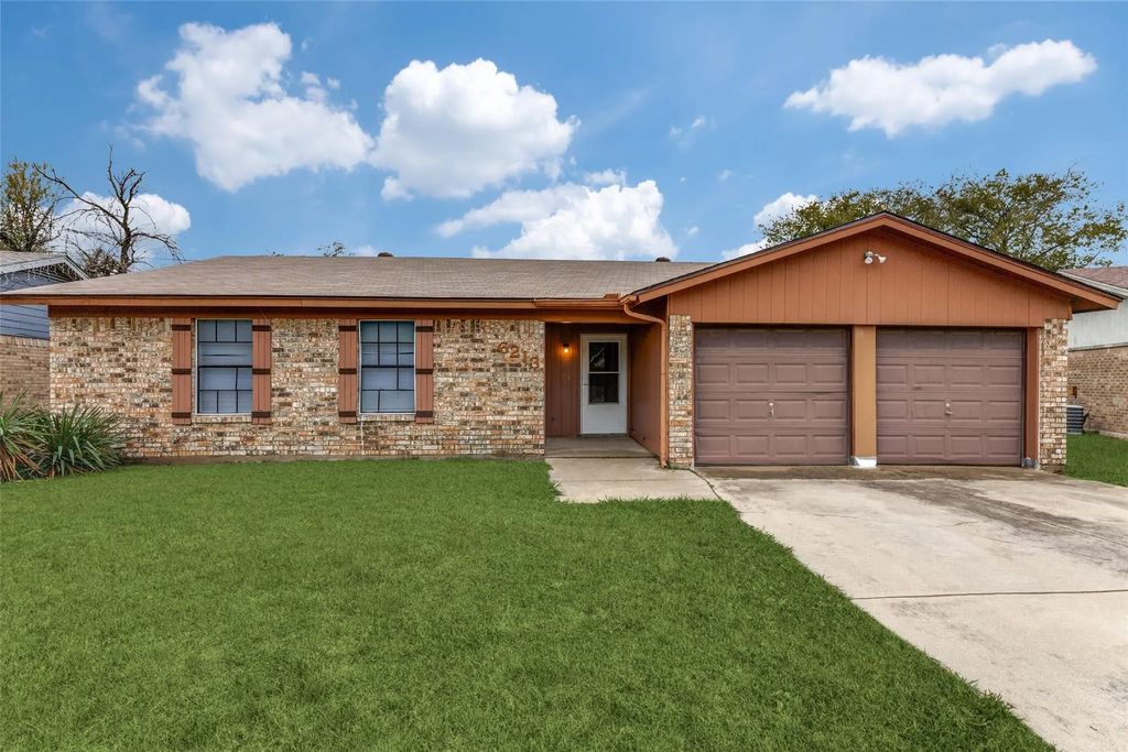 6213 Stardust Drive S, Watauga