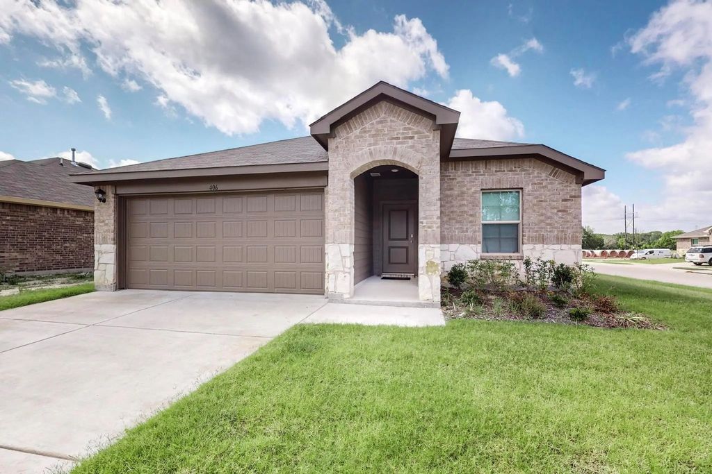 406 Regiment Road, Sherman