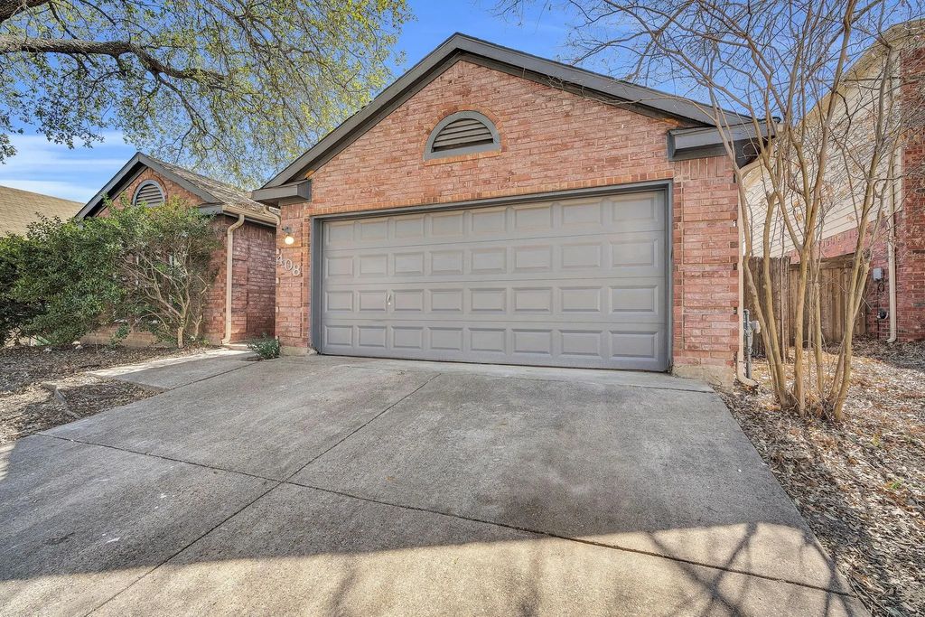 408 Wolfe Street, Cedar Hill