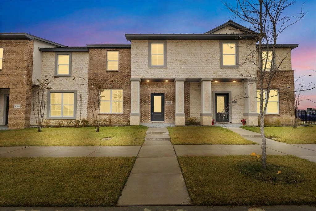 4323 Fayetteville Avenue, Rowlett