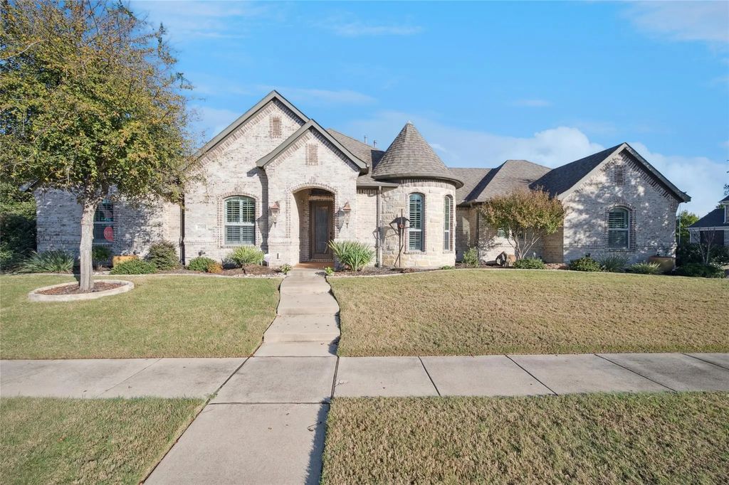 6709 S Fork Drive, North Richland Hills