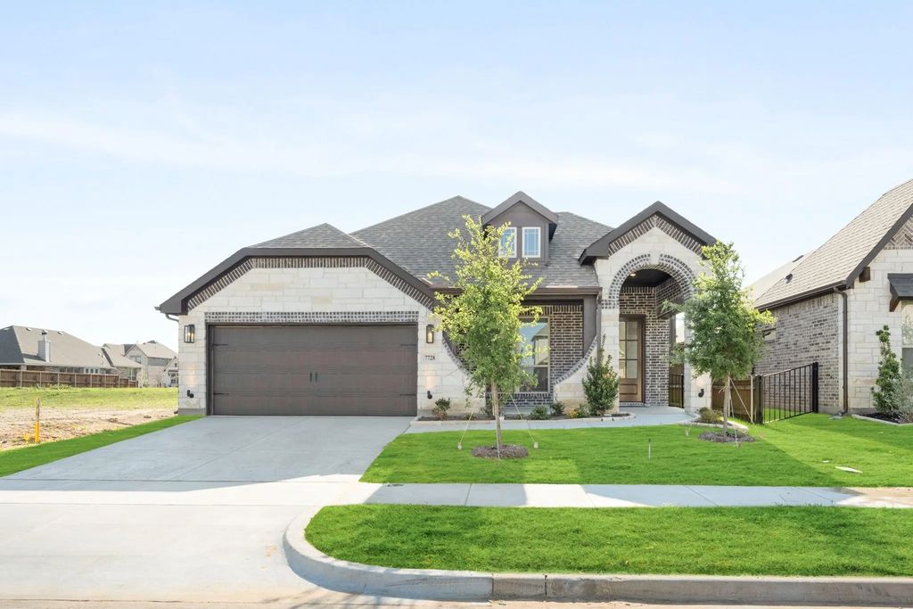 7728 Oakmeade Street, Joshua