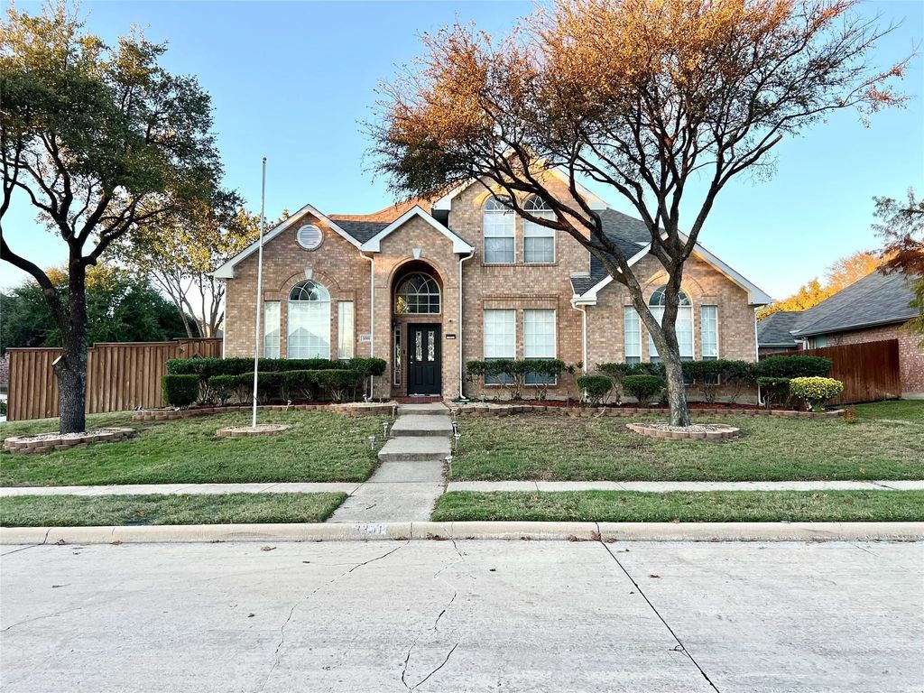 3301 Bluegrass Drive, Plano