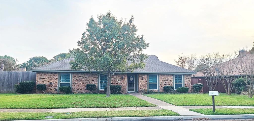 2728 Cross Bend Road, Plano