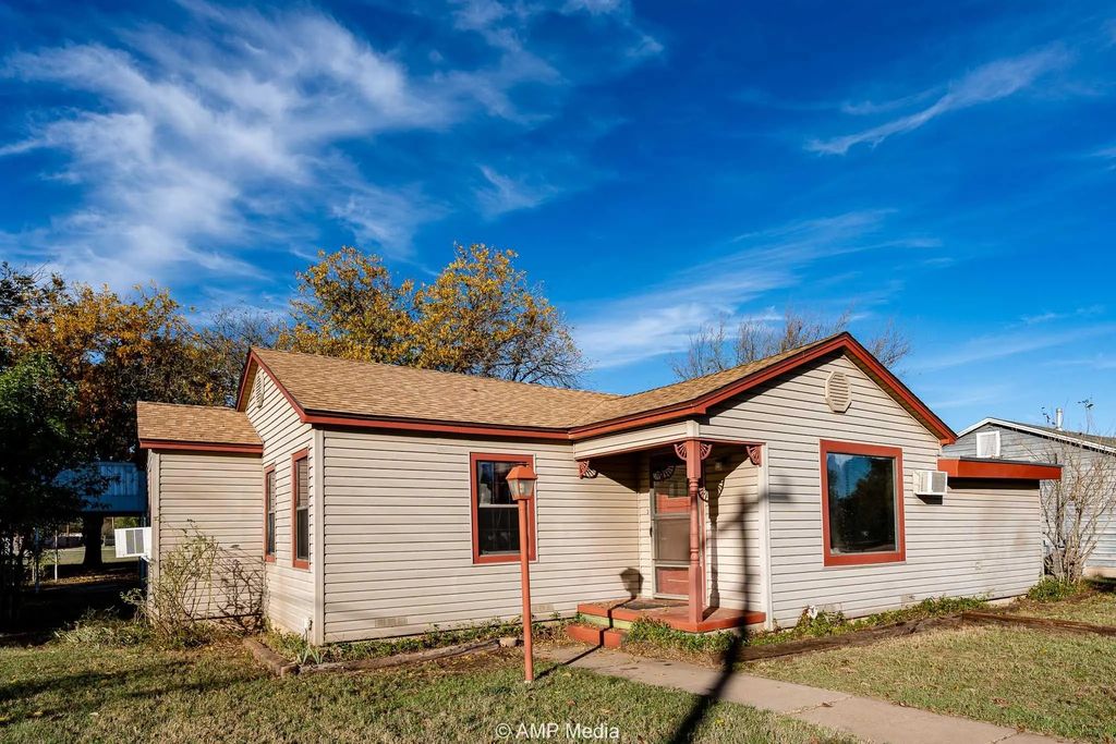 38 Avenue G, Hamlin