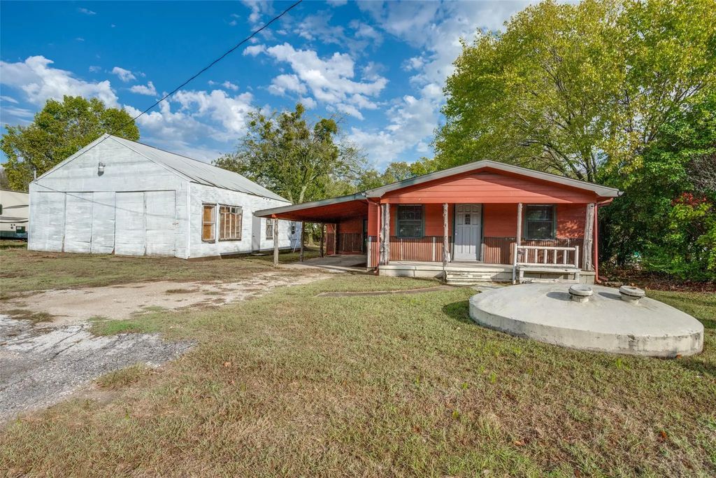 110 E Fm 120, Pottsboro