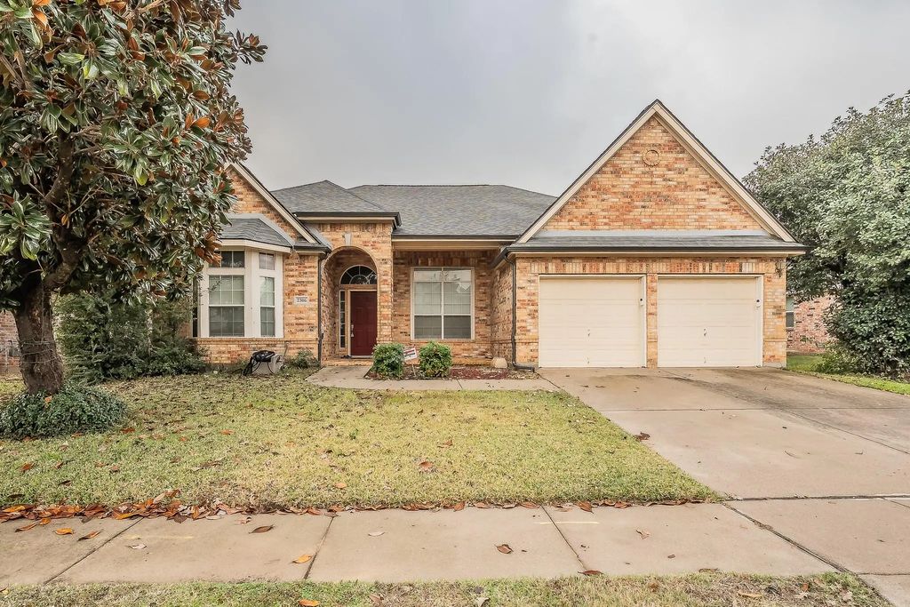 2306 Bear Run Road, Arlington
