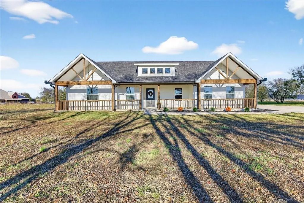 6134 N Fm 148, Terrell