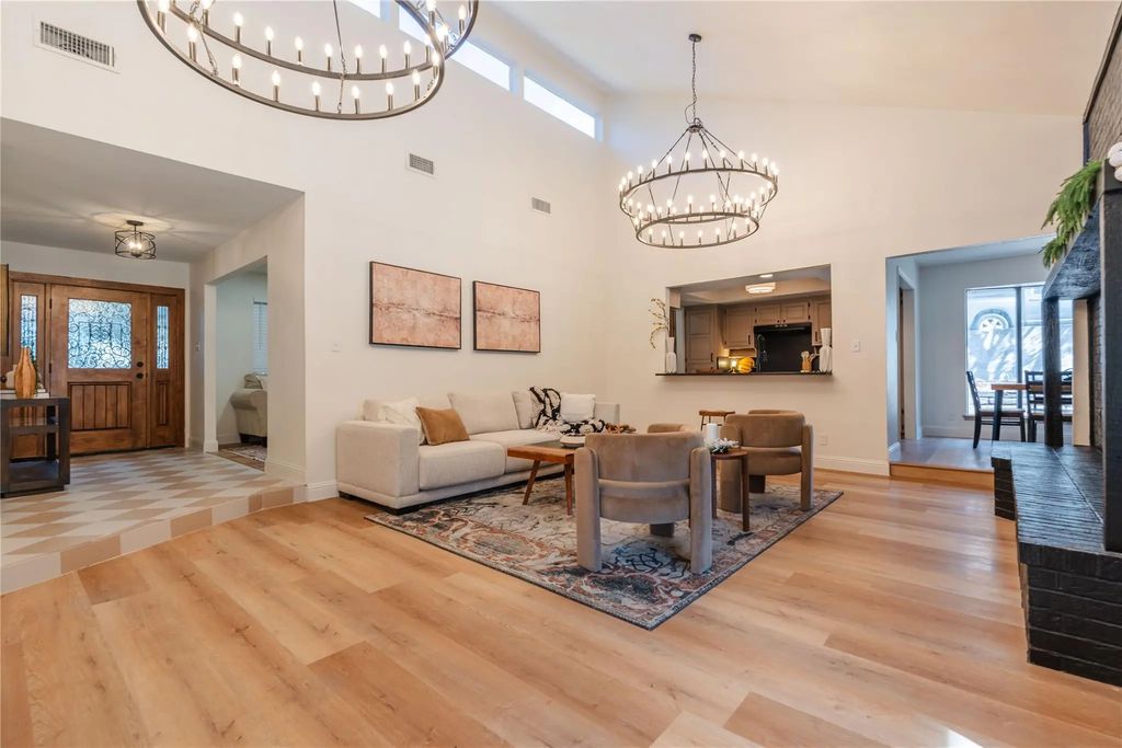 47 Bounty Road W, Benbrook