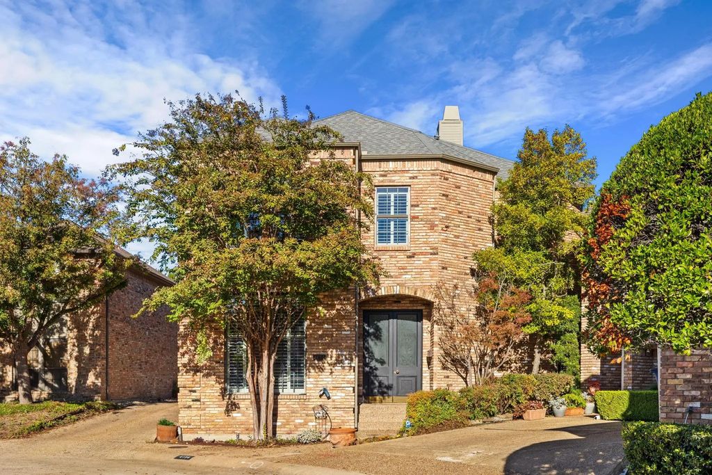 4134 Crossing Lane, Dallas