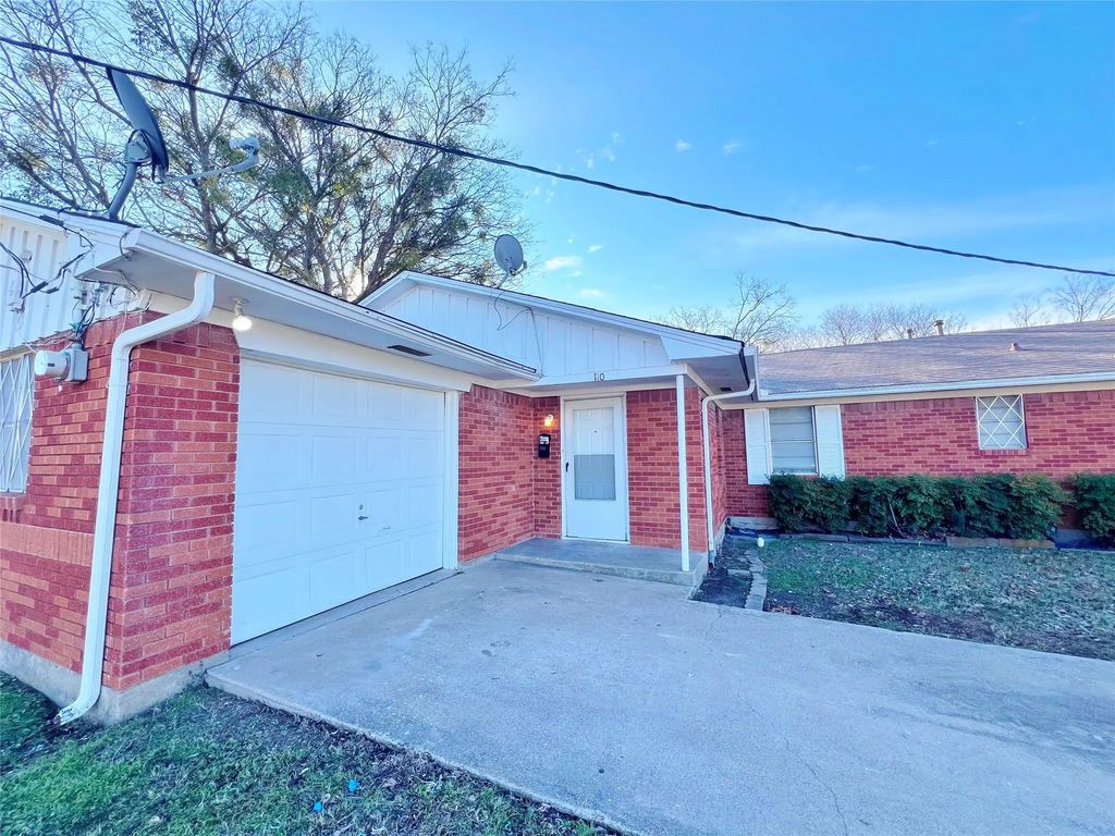 110 Campbell Street, DeSoto
