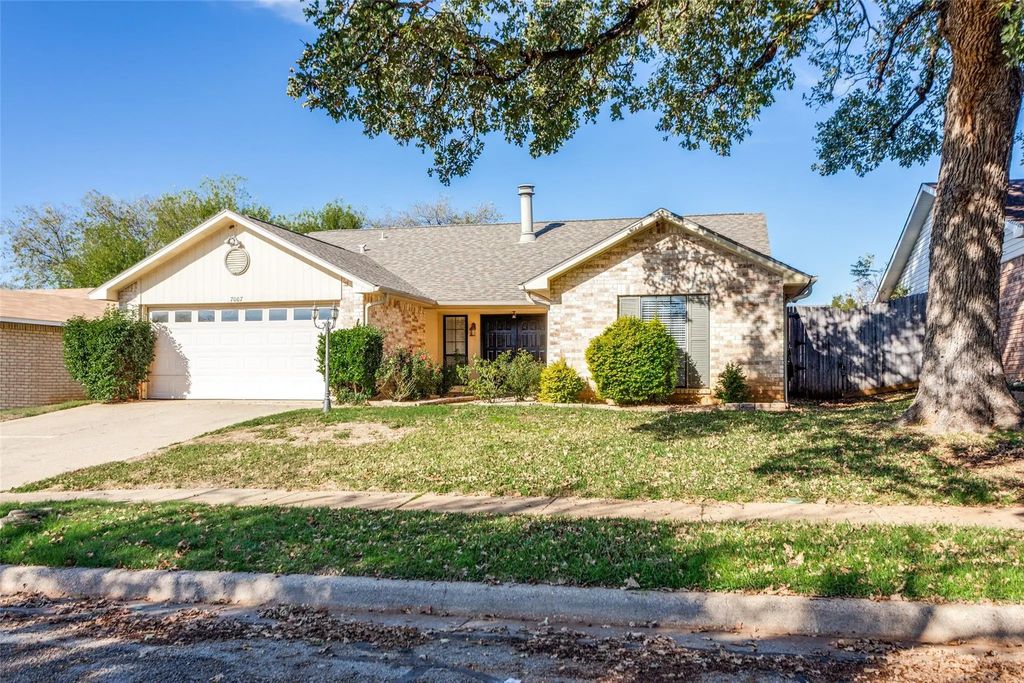 7007 Forestview Drive, Arlington