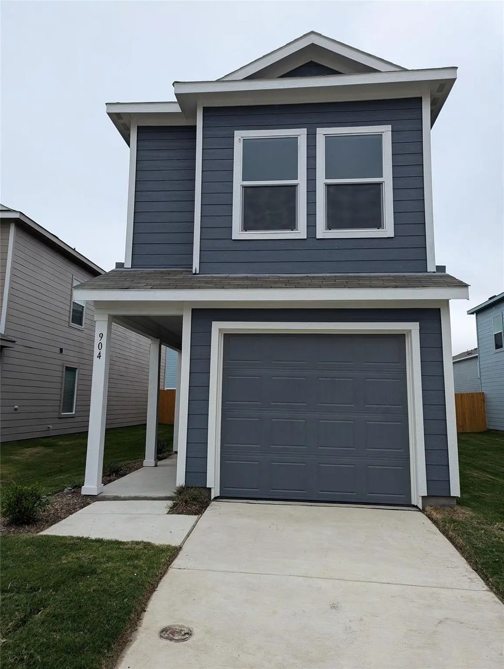 904 Wood Stork Way, Princeton