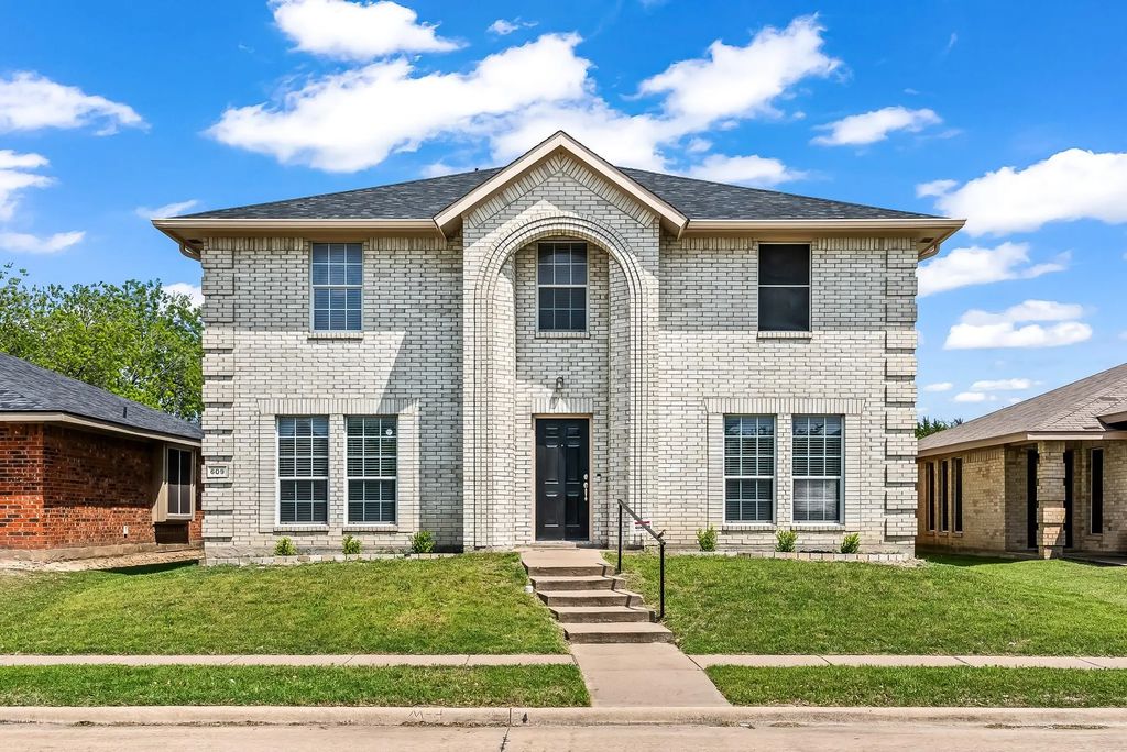 609 Flagstaff Drive, DeSoto