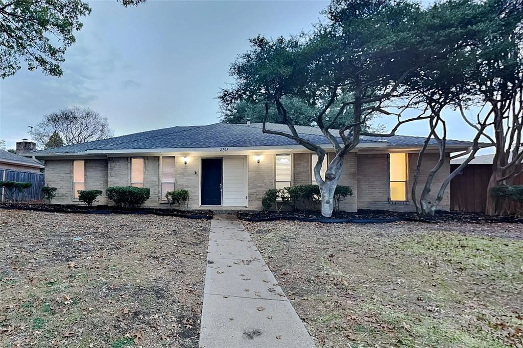 2705 S Colfax Circle, Plano