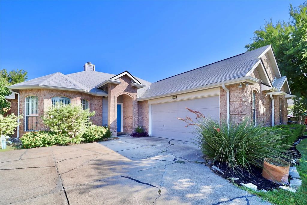 817 Ingleside Drive, Plano