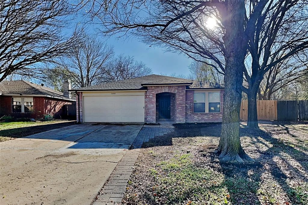 1200 Rambling Brook Trail, Denton