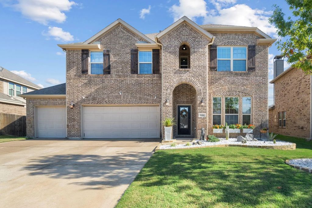 3201 Burwood Lane, Royse City
