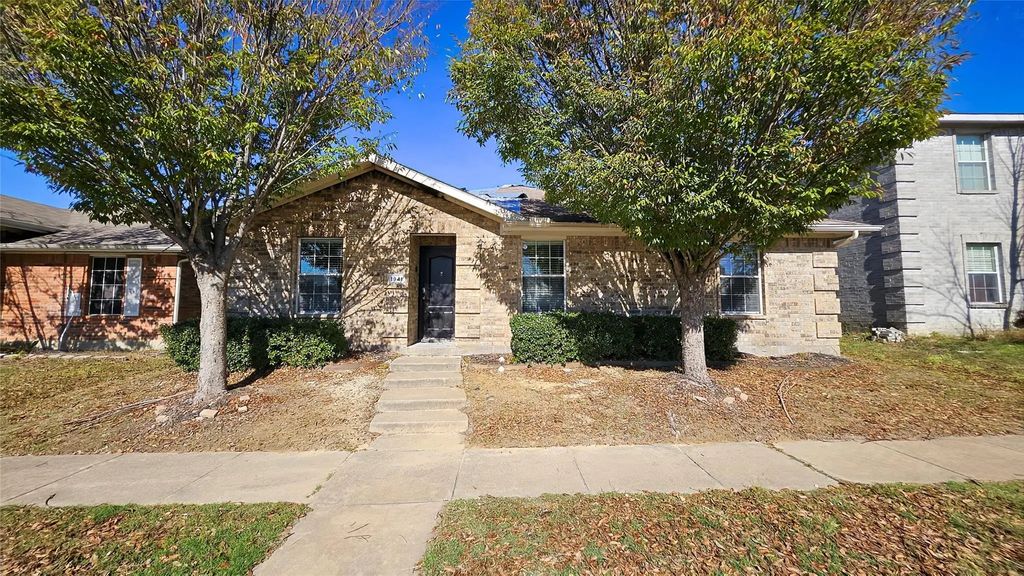 1941 Indian Lilac Drive, Lancaster
