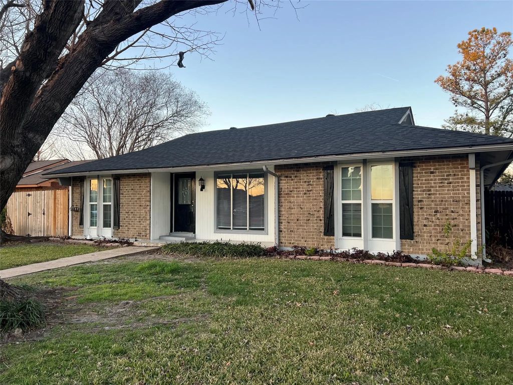 1425 Whitney Drive, Garland