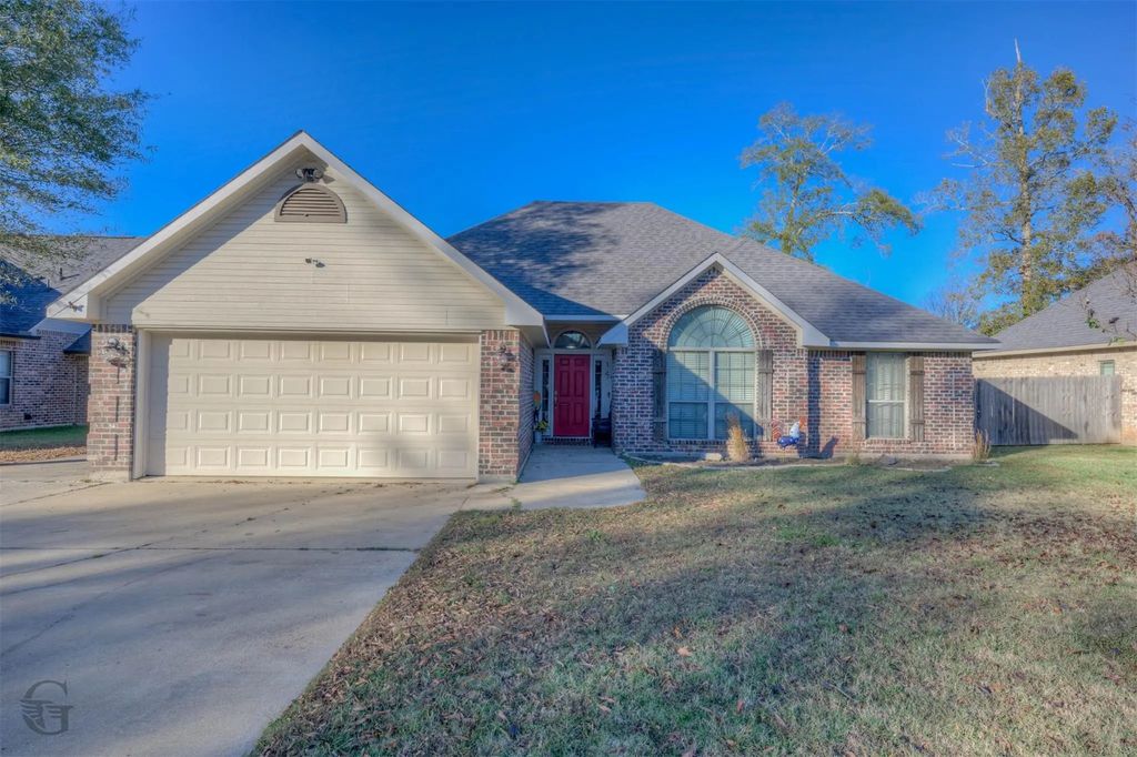 117 Bent Tree Loop, Haughton
