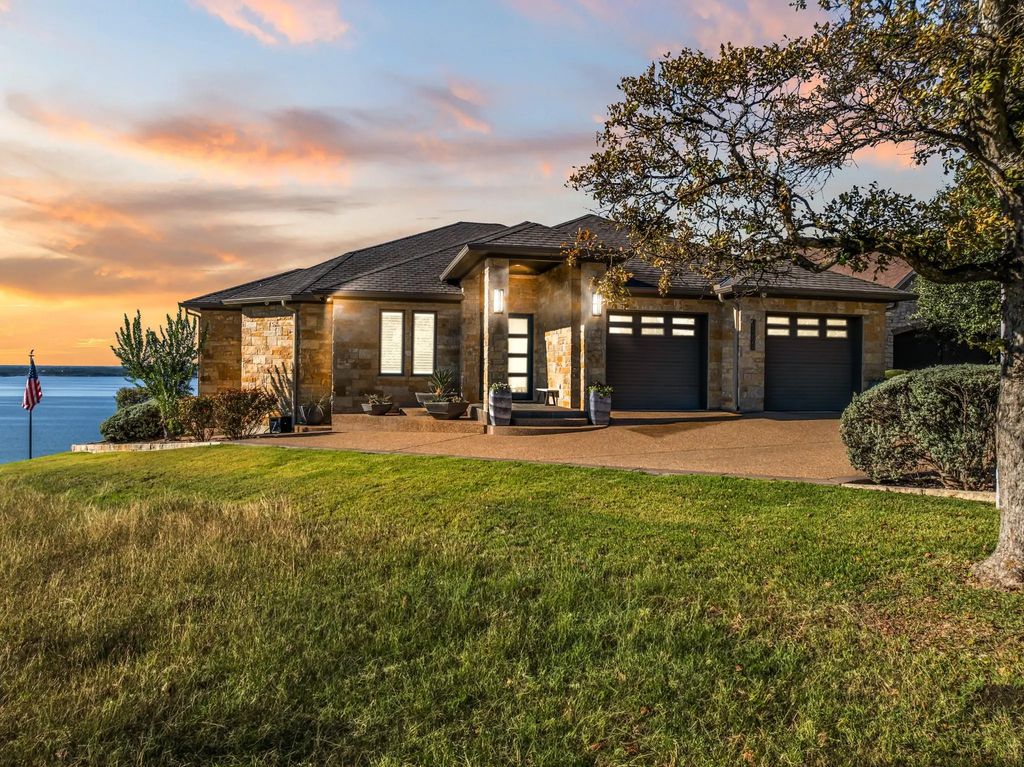 1221 Overlook Court, Whitney