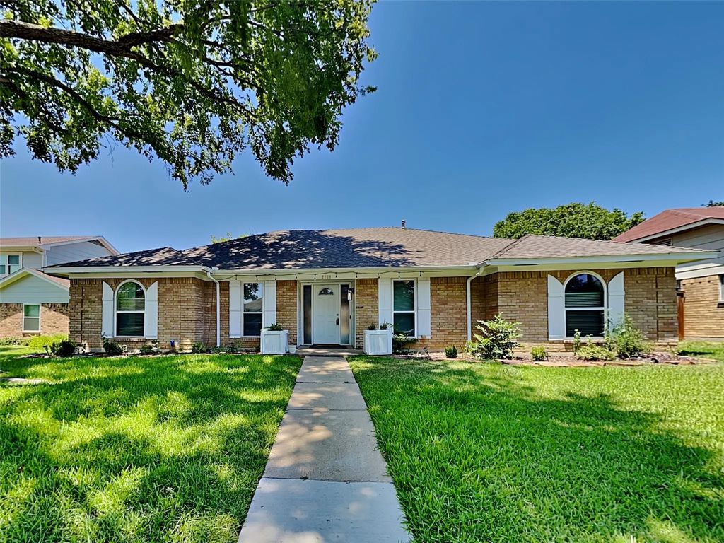 2111 El Dorado Way, Carrollton