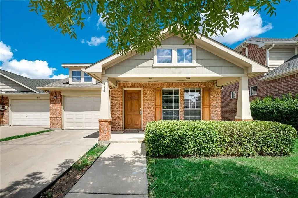 952 Bentwood Trail, Grand Prairie