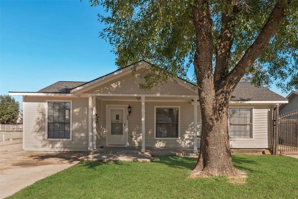 205 E Marguerita Drive, Garland