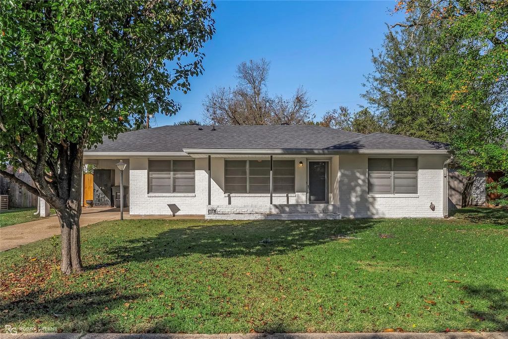 854 Surrey Road, Shreveport