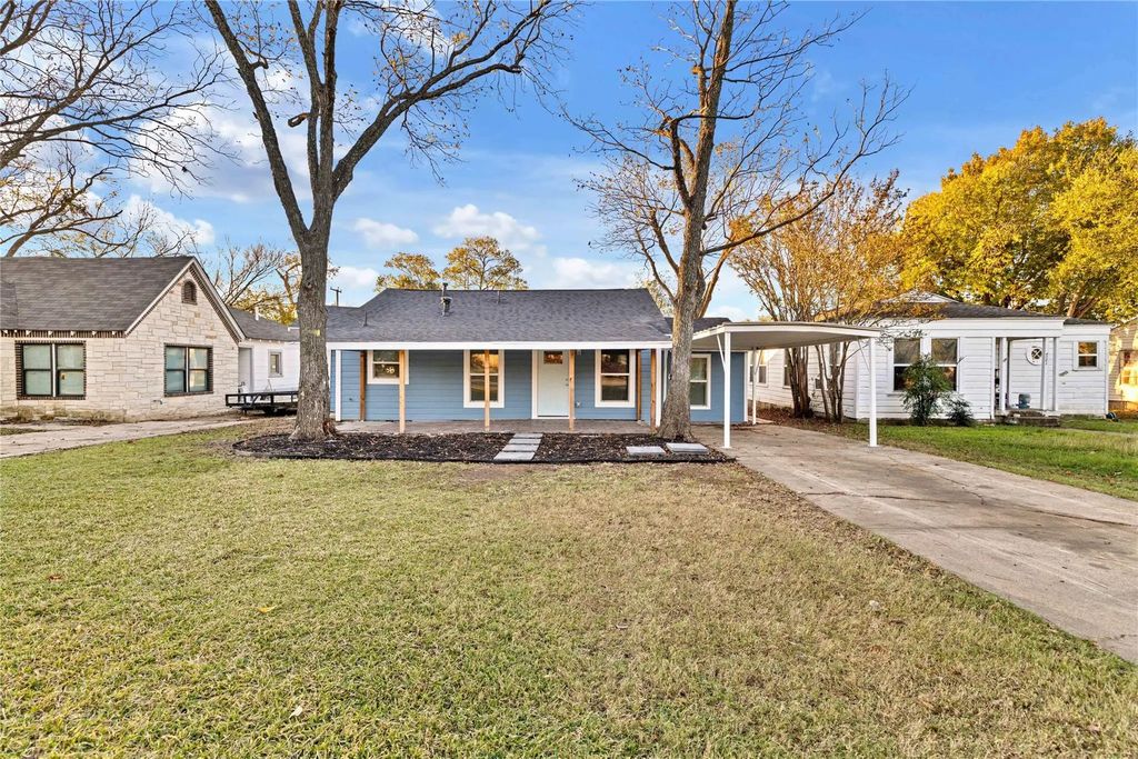 717 Bonham Street, Grand Prairie