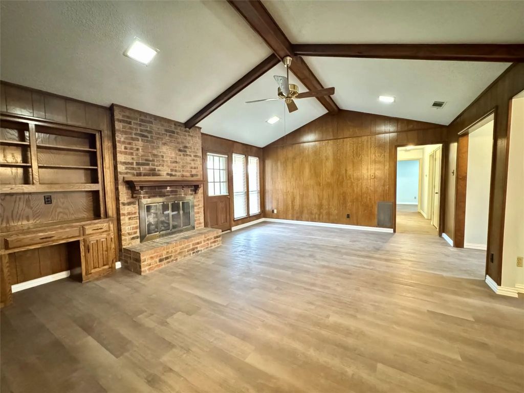 1925 Glen Hill Drive, Carrollton