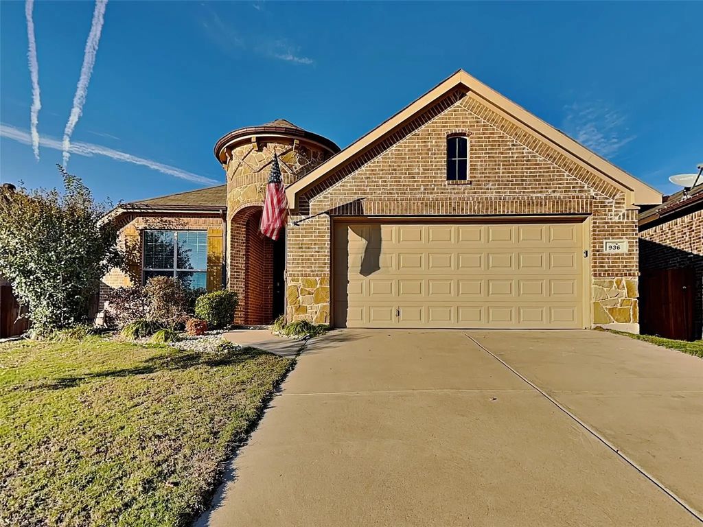 936 Deer Valley Drive, Weatherford