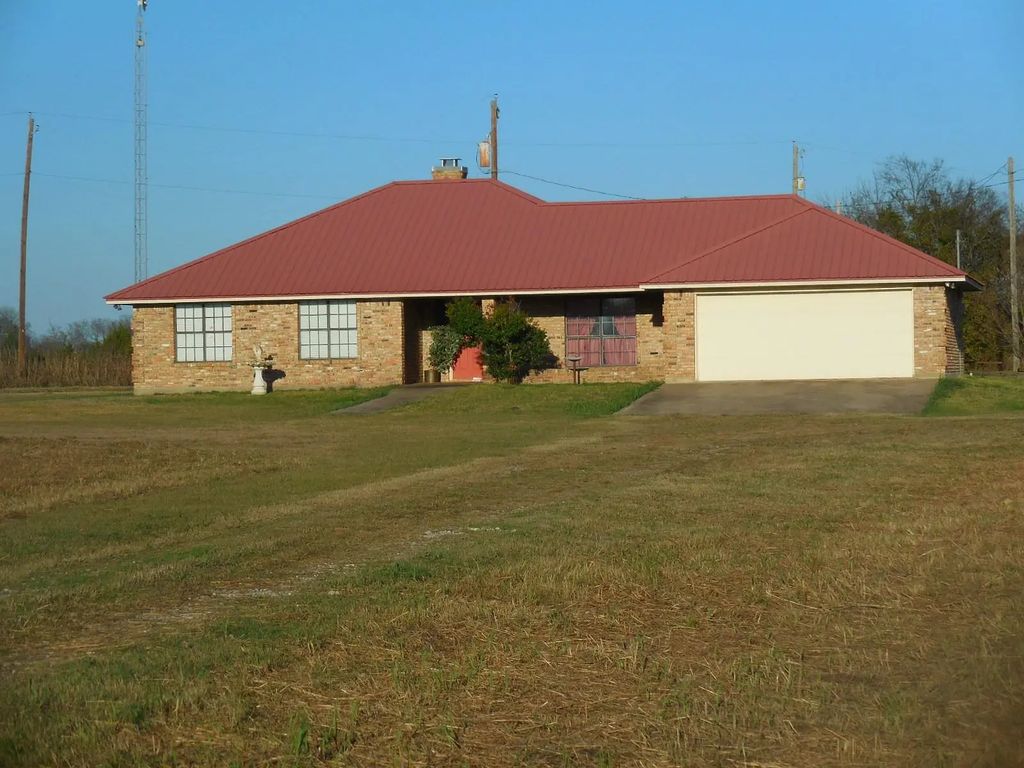 5335 Highway 11, Commerce