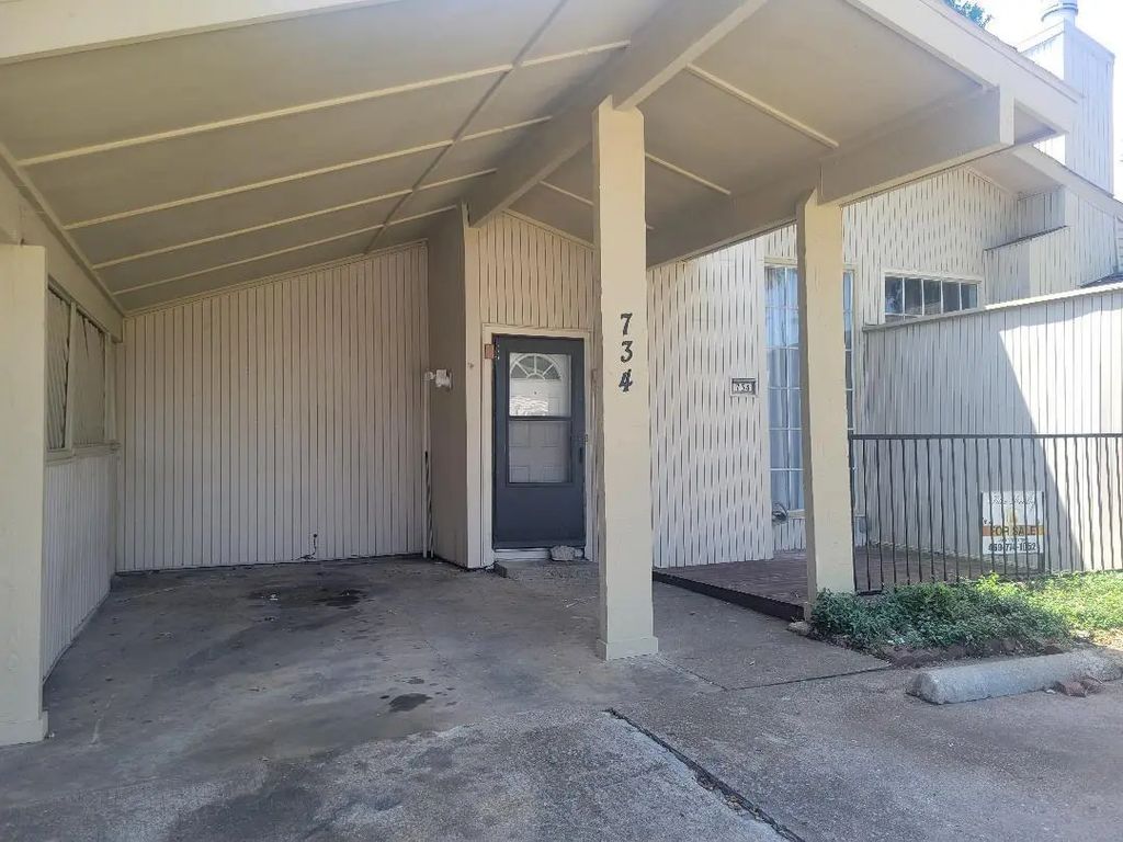 734 Sceptre, Garland