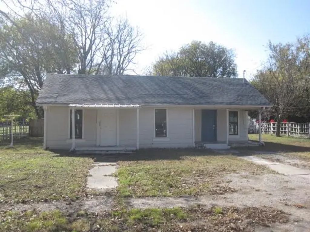 1200 S Wine Street, Gainesville