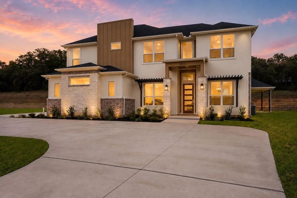 3300 Olympia Fields Drive, Burleson