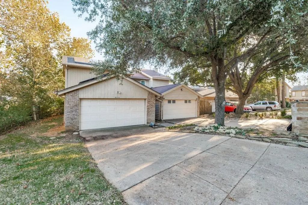 2040 Fleur De Lis Court, Arlington