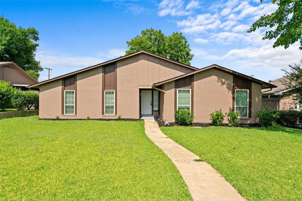 1137 Via Balboa, Mesquite