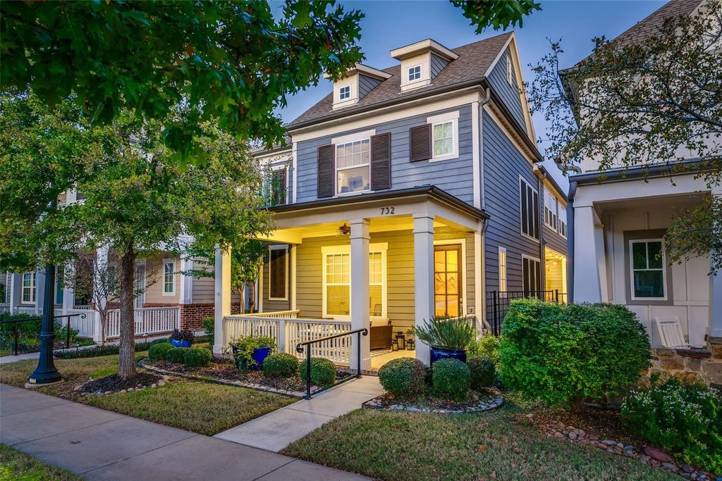 732 S Coppell Road, Coppell