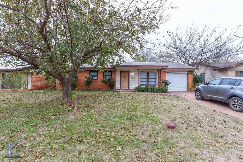 3111 Sherry Lane, Abilene