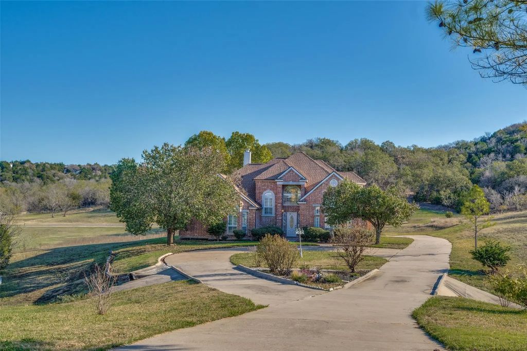 2436 Clear Creek Court, Cedar Hill