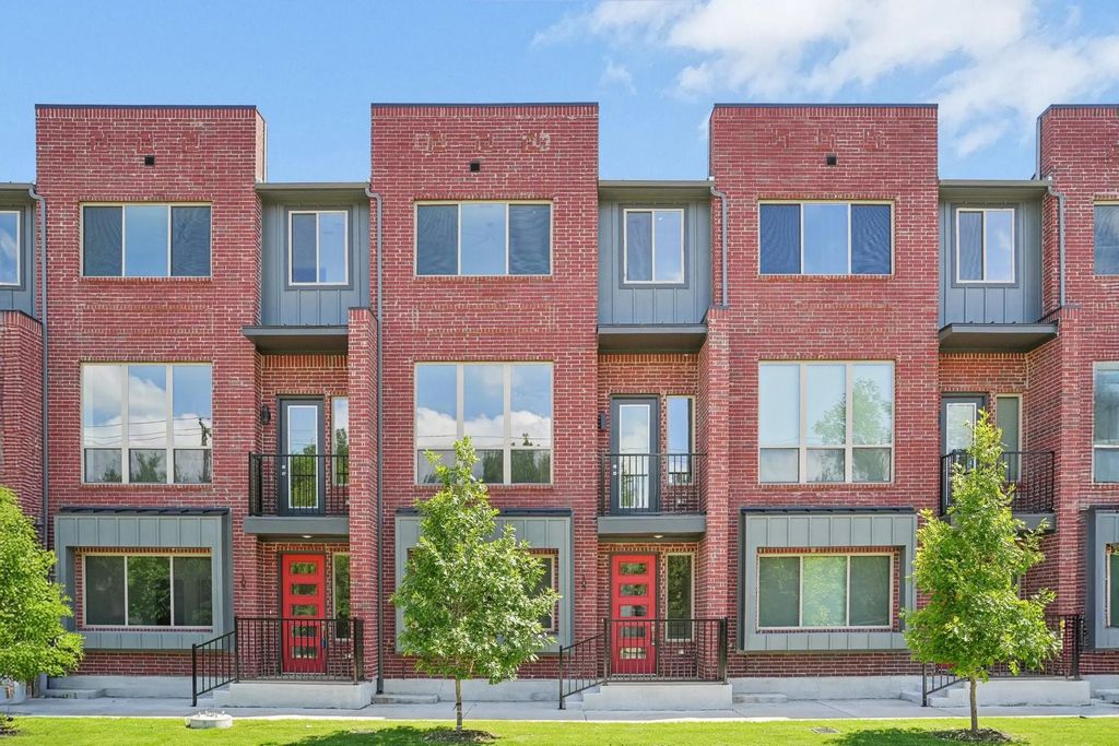 2524 Havenhurst Street 102, Farmers Branch
