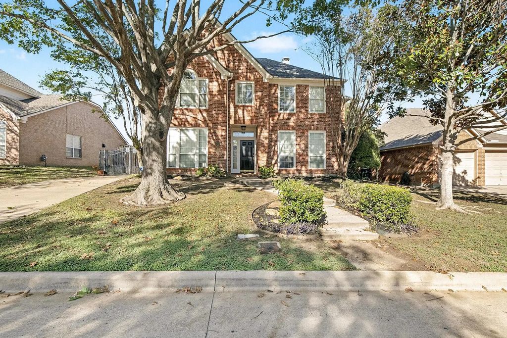 6908 Mesa Drive, Fort Worth